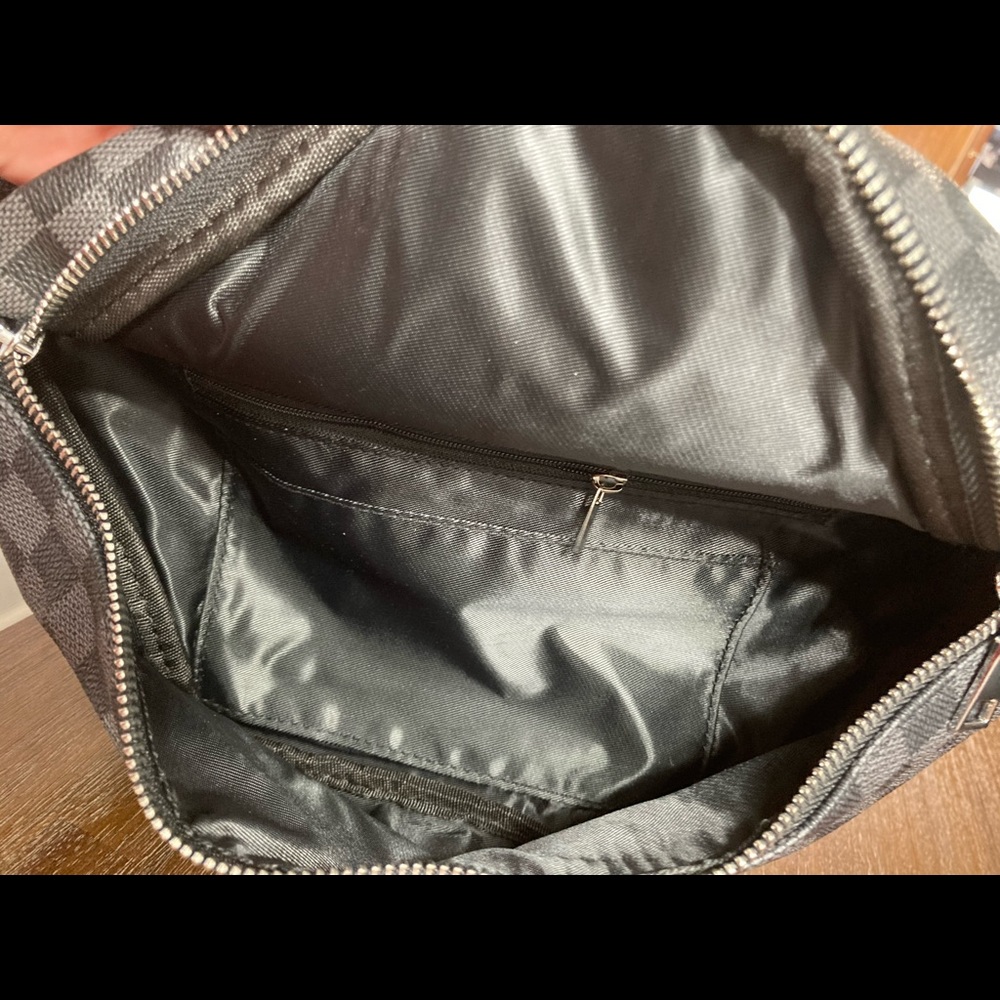 Checkered Fanny Pack - Picture 5 of 7
